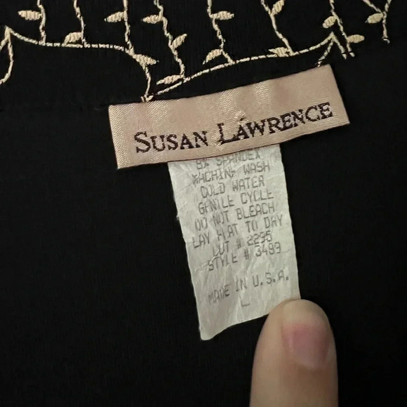 Susan Lawrence Vintage Embroidered Top | Size Large - Picture 5 of 5